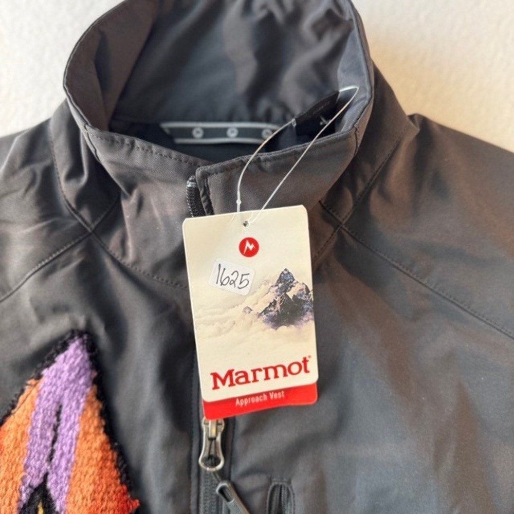 Upcycled Marmot Approach Vest Men's M Lightweight Outdoor Aztec Blanket patch - Picture 4 of 9